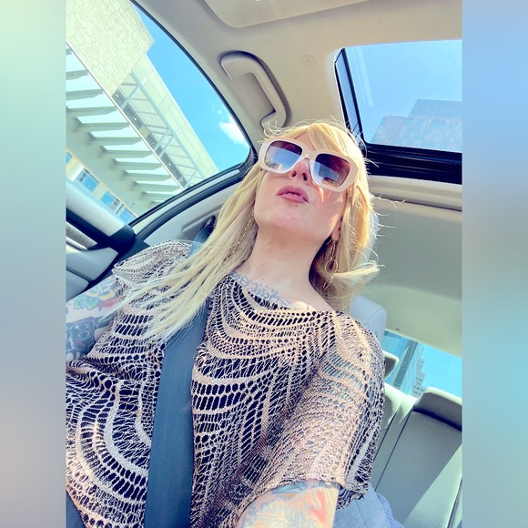 Meet your Posher, Sara - Picture 12 of 16